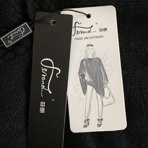 Black Hooded Knit Poncho - Picture 6 of 7